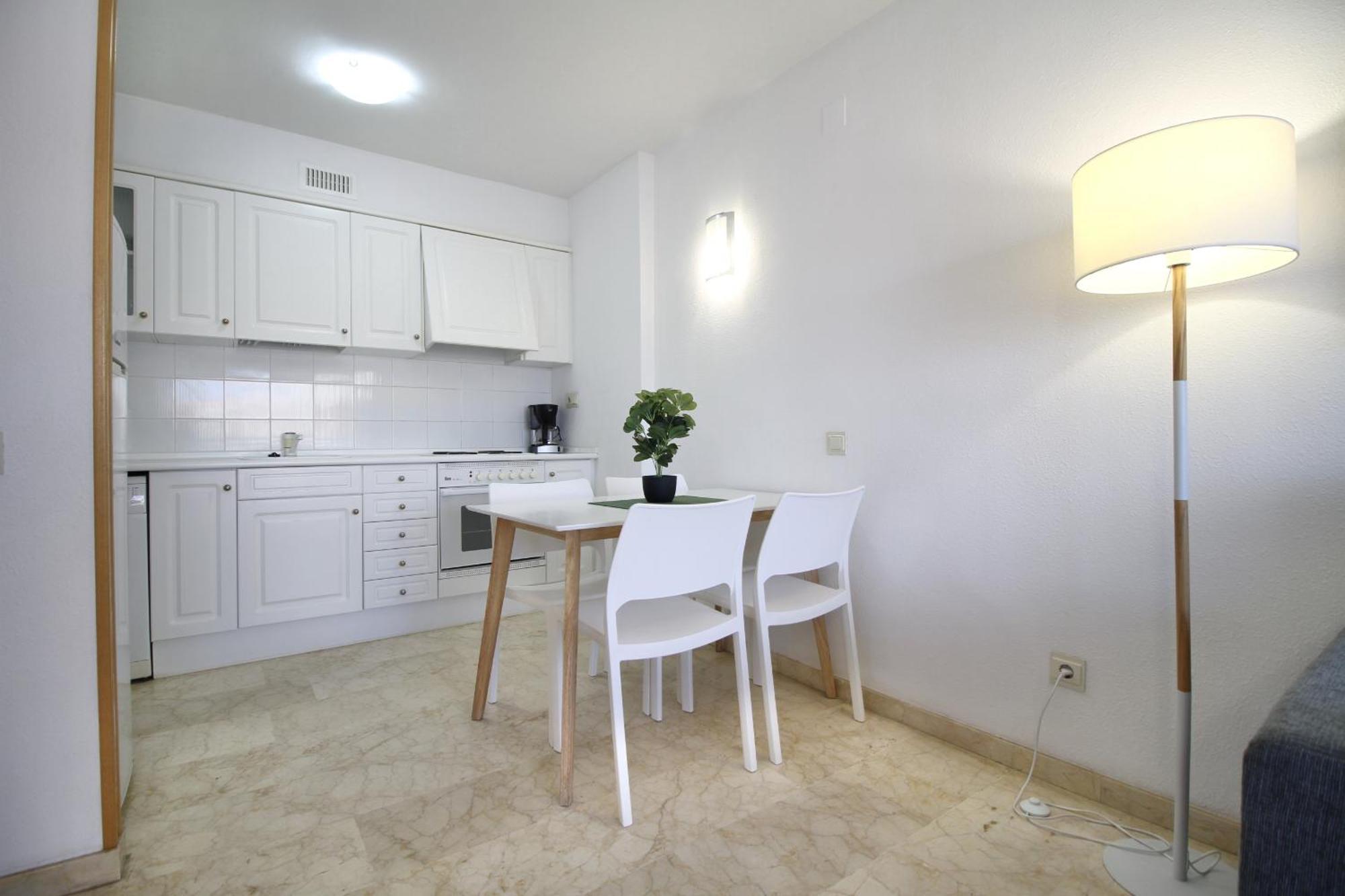 Mediterranean Way - Aquamarina 425 Apartment